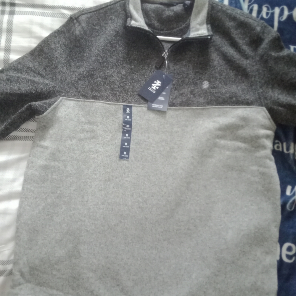 Men's pullover shirt